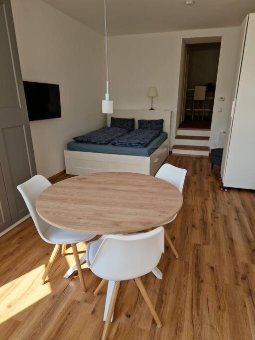 Beethoven29 / Studio Mit Garten Direkt In Krems Exterior foto